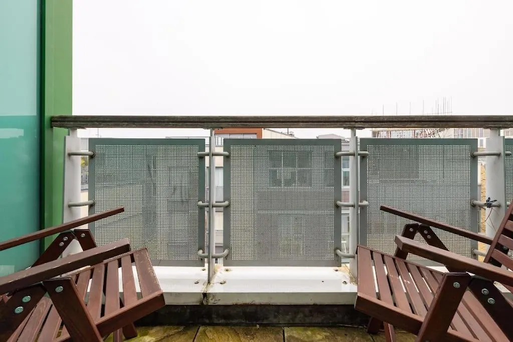 Wild Roses Serviced Apartments - Tower Bridge London